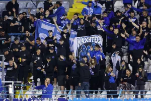 (Φωτορεπορτάζ) Ο κόσμος στο "Αντώνης Παπαδόπουλος"