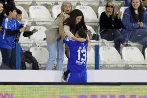 Ανόρθωση - Δόξα: Αφού δεν το τελείωσε η μία, το... γύρισε η άλλη! (Φώτος)