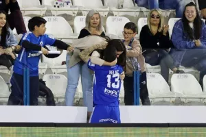 Ανόρθωση - Δόξα: Αφού δεν το τελείωσε η μία, το... γύρισε η άλλη! (Φώτος)
