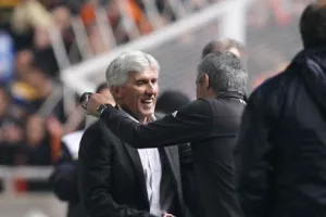 Αγκαλιά... Μουρίνιο-Γιοβάνοβιτς