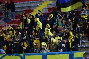 Νέα Σαλαμίνα - ΑΕΛ: Πέντε γκολ και… "διπλό" με τρομερό Μιραλάς!