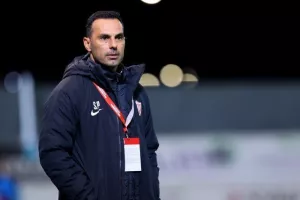 Νέα Σαλαμίνα - ΑΕΛ: Πέντε γκολ και… "διπλό" με τρομερό Μιραλάς!