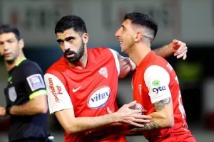 Νέα Σαλαμίνα - ΑΕΛ: Πέντε γκολ και… "διπλό" με τρομερό Μιραλάς!