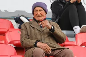 Νέα Σαλαμίνα - ΑΕΛ: "Όρθια" και... σφράγισε θέση στα ημιτελικά! (Φώτος)