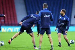 Φωτορεπορτάζ από τη προπόνηση της Εθνικής στο Hampden Park