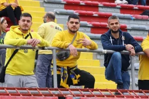 Νέα Σαλαμίνα - ΑΕΛ: "Όρθια" και... σφράγισε θέση στα ημιτελικά! (Φώτος)