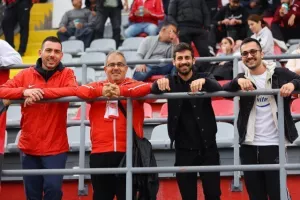 Νέα Σαλαμίνα - ΑΕΛ: "Όρθια" και... σφράγισε θέση στα ημιτελικά! (Φώτος)