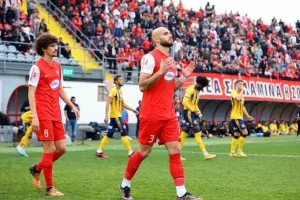 Νέα Σαλαμίνα - ΑΕΛ: "Όρθια" και... σφράγισε θέση στα ημιτελικά! (Φώτος)