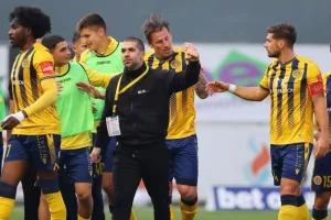 Νέα Σαλαμίνα - ΑΕΛ: "Όρθια" και... σφράγισε θέση στα ημιτελικά! (Φώτος)