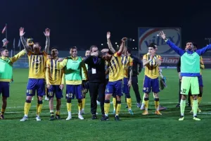 Νέα Σαλαμίνα - ΑΕΛ: "Όρθια" και... σφράγισε θέση στα ημιτελικά! (Φώτος)