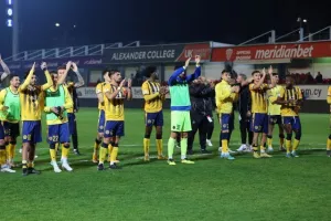 Νέα Σαλαμίνα - ΑΕΛ: "Όρθια" και... σφράγισε θέση στα ημιτελικά! (Φώτος)