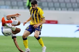 ΑΕΛ – Απόλλων: Της τερμάτισε το απόλυτο και το… έβαψε γαλάζιο! (Φώτος)