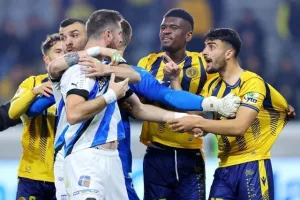 ΑΕΛ – Απόλλων: Της τερμάτισε το απόλυτο και το… έβαψε γαλάζιο! (Φώτος)