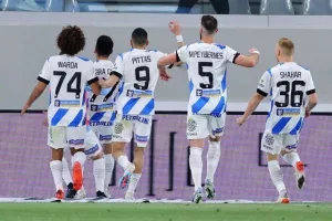 ΑΕΛ – Απόλλων: Της τερμάτισε το απόλυτο και το… έβαψε γαλάζιο! (Φώτος)