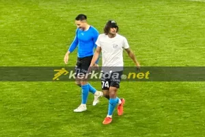Έφυγε απ' το γήπεδο με καπελάκι και φανέλα των οργανωμένων ο Ουάρντα (φώτος)