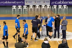 (BINTEO/φώτος Kerkida) H απονομή του Κυπέλλου στην Sabbianco Ανόρθωση 