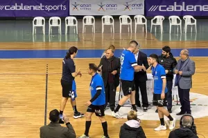 (BINTEO/φώτος Kerkida) H απονομή του Κυπέλλου στην Sabbianco Ανόρθωση 