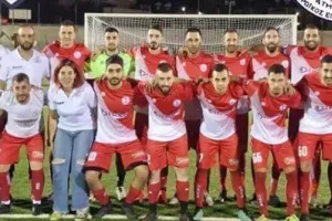 Πάνε για την ανατροπή