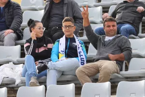 (Φωτορεπορτάζ) Ο κόσμος στο "Στέλιος Κυριακίδης"