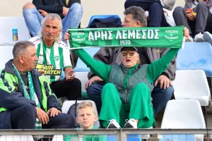 (Φωτορεπορτάζ) Ο κόσμος στο "Στέλιος Κυριακίδης"