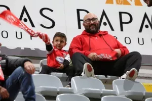 Νέα Σαλαμίνα - Ακρίτας: Καρέ... με ανατροπή και σούπερ - Τσίκο! (Φώτος)