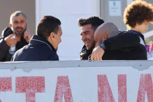 ΑΠΟΕΛ/ Reunion... με αγκαλιές και χαμόγελα! (Φώτος) 