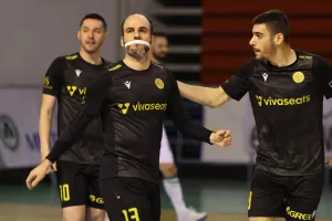 Ομόνοια - ΑΕΛ: ΠΡΩΤΑΘΛΗΤΡΙΑ με... "εξάρα"