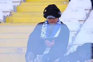 Με headphones και tablet στο "ΠΑΠ"