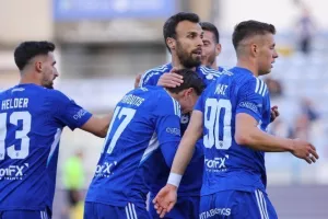 Ανόρθωση -Νέα Σαλαμίνα: Βαρωσιώτικο ντέρμπι με 8 γκολ- Μεγάλη... ερυθρόλευκη επιστροφή!