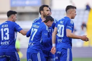 Ανόρθωση -Νέα Σαλαμίνα: Βαρωσιώτικο ντέρμπι με 8 γκολ- Μεγάλη... ερυθρόλευκη επιστροφή!