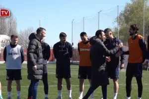 (Φώτος/Βίντεο) Η πρώτη του Ηλία στη Ρουμανία 