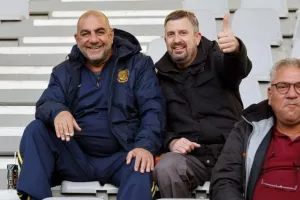 ΑΕΛ – Απόλλων: Της τερμάτισε το απόλυτο και το… έβαψε γαλάζιο! (Φώτος)