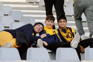 ΑΕΛ – Απόλλων: Της τερμάτισε το απόλυτο και το… έβαψε γαλάζιο! (Φώτος)