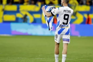 ΑΕΛ – Απόλλων: Της τερμάτισε το απόλυτο και το… έβαψε γαλάζιο! (Φώτος)