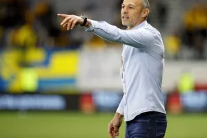 ΑΕΛ – Απόλλων: Της τερμάτισε το απόλυτο και το… έβαψε γαλάζιο! (Φώτος)