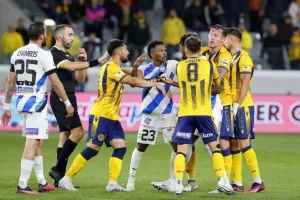 ΑΕΛ – Απόλλων: Της τερμάτισε το απόλυτο και το… έβαψε γαλάζιο! (Φώτος)