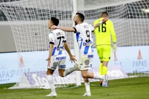 ΑΕΛ – Απόλλων: Της τερμάτισε το απόλυτο και το… έβαψε γαλάζιο! (Φώτος)