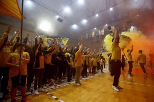 Φωτορεπορτάζ/Η απονομή του 16ου στην ΑΕΛ!