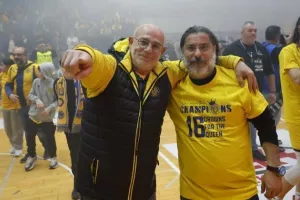 Φωτορεπορτάζ/Η απονομή του 16ου στην ΑΕΛ!