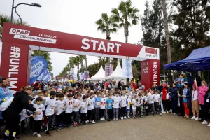 (ΦΩΤΟΡΕΠΟΡΤΑΖ) Εκκίνηση στην παρουσία του ΠτΔ- ΟΠΑΠ Μαραθώνιος Λεμεσού