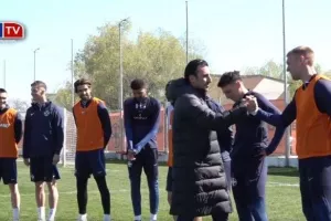 (Φώτος/Βίντεο) Η πρώτη του Ηλία στη Ρουμανία 