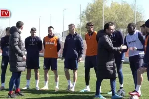 (Φώτος/Βίντεο) Η πρώτη του Ηλία στη Ρουμανία 