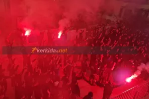 "Ντόπες" Μαχητών έξω από Ανατολική! (βίντεο/φώτος)