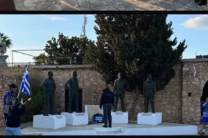 Μαχητές: Στεφάνι στα μνημεία των ηρώων στο Λιοπέτρι