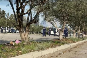 Σε διαθεσιμότητα αστυνομικός που ήταν σε λεωφορείο οπαδών του Απόλλωνα