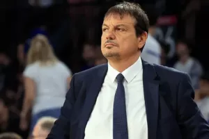 Αταμάν: «Μοιράζομαι τον πόνο των Ελλήνων, τα συλλυπητήριά μου»