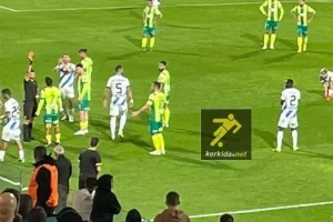 Με δέκα παίκτες η ΑΕΚ από το 8'