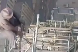 Βίντεο που κόβει την ανάσα με εργάτες σε σκαλωσιές ουρανοξύστη από το 1929!