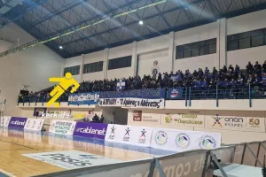 Με καθυστέρηση η είσοδος των "Μαχητών" στο κλειστό 