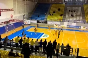 To Buzzer beater του Acquaah 